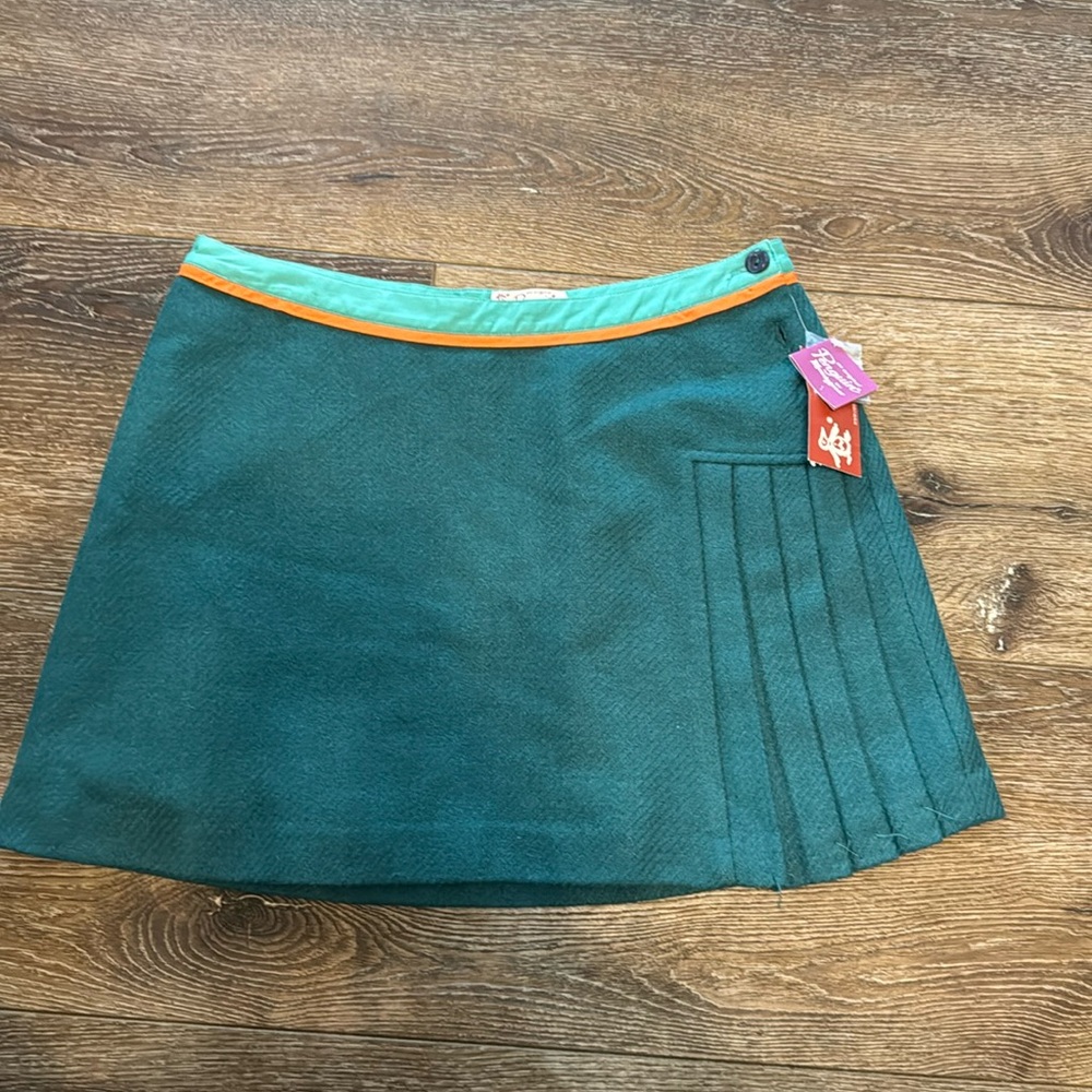 Penguin wool skirt‎ NWT 4